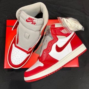 NEW IN BOX Nike Jordan 1 High ‘Varsity Red’